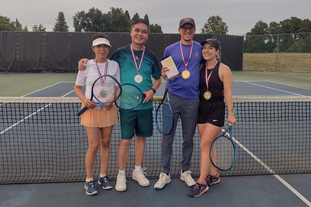 pictured are Champions:
Colleen Grant and Thomas Bryon
and Runners Up:
Davy Cheng and Earlie Yuen